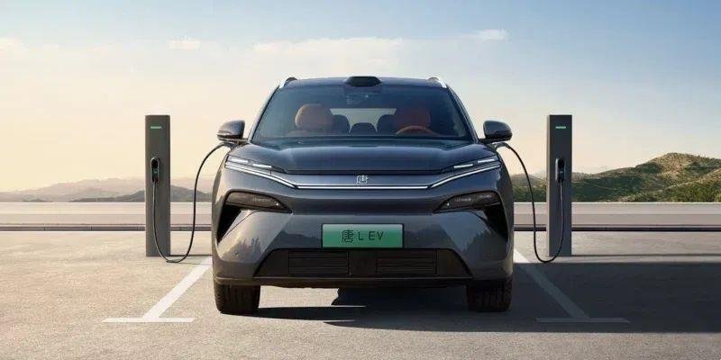 BYD'nin Yeni Bataryası Ultra Hızlı Şarjda 76 Dereceyi Geçti