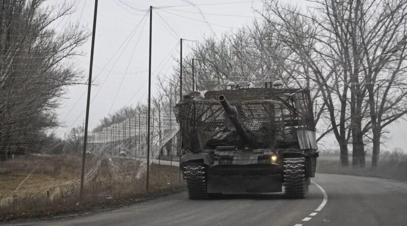 Ukrayna, Dronlardan Korunmak İçin Yolları Balıkçı Ağlarıyla Kapatıyor