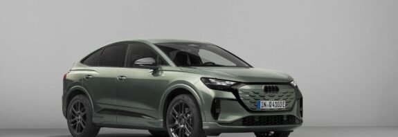 Yeni Audi Q4 e-tron Tanıtımı: Fiyatı ve Özellikleriyle Karşınızda!