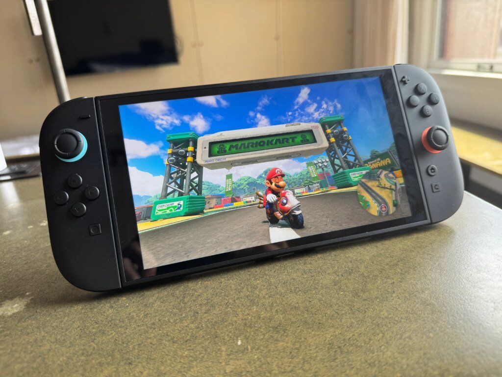 Nintendo, Switch 2'nin Tasarımını Yenileyerek Kendin De Bataryayı Değiştirebileceksin!