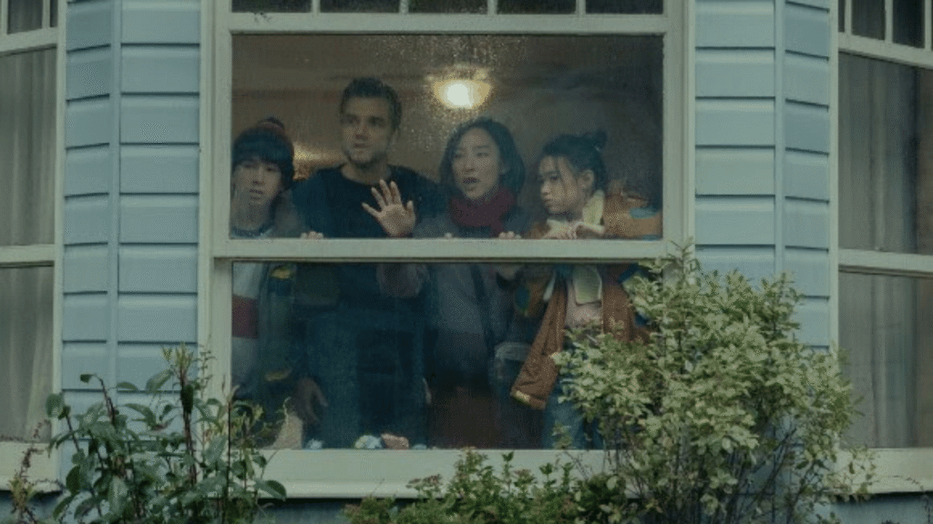 Wagner Moura ve Greta Lee'yi Bir Araya Getiren Netflix Filmi “Son Ev”den Fragman Yayınlandı