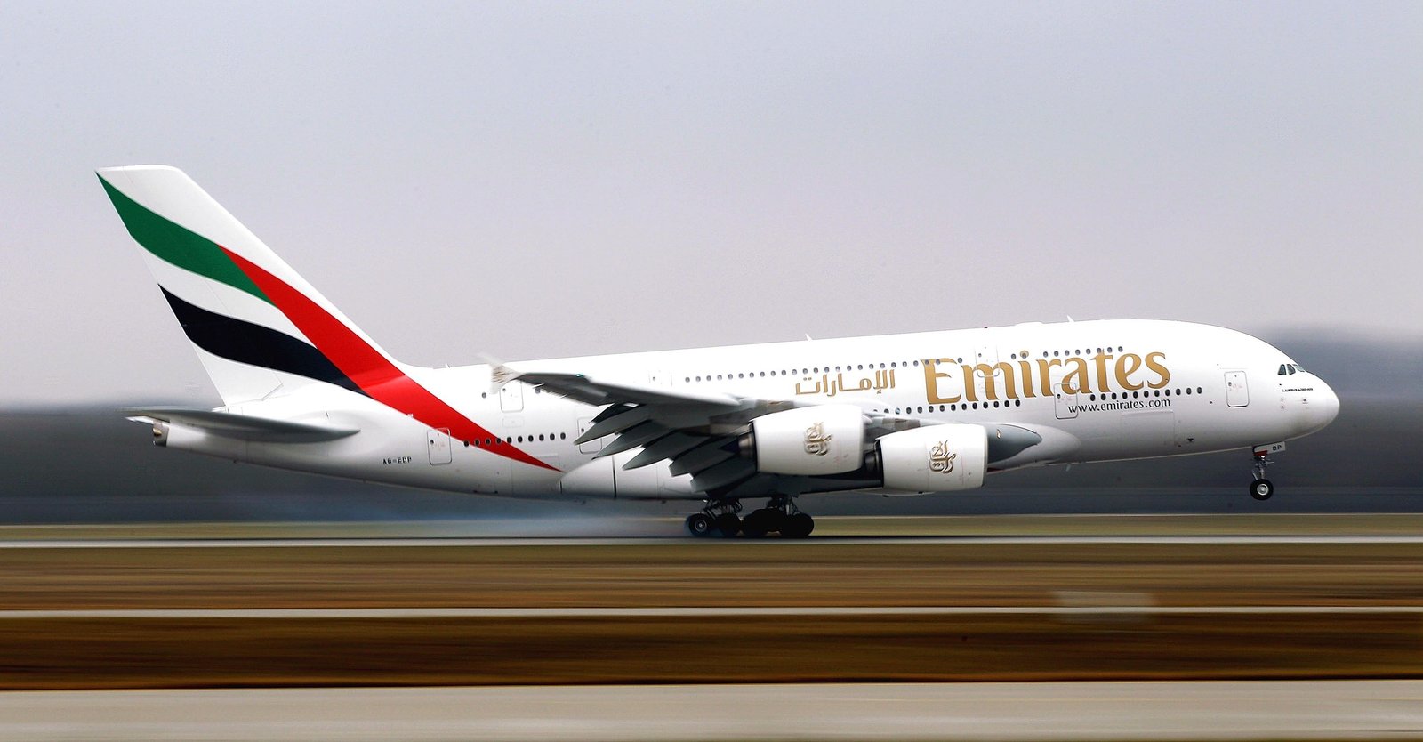 Airbus A380 uçaklarda çatlak alarmı: Acil inceleme kararı alındı
