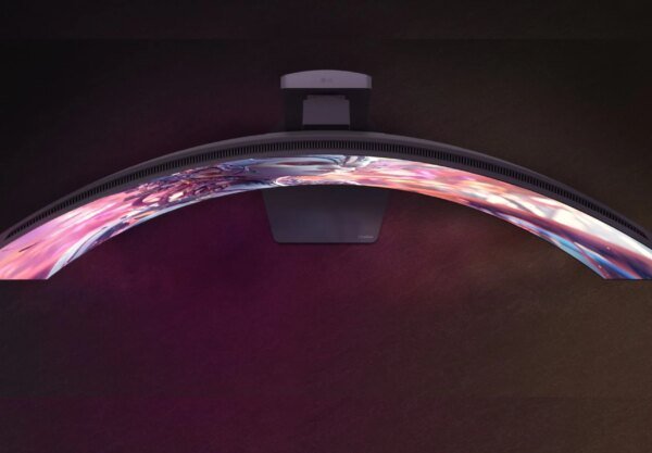 LG'nin En Yeni 45 İnç OLED Oyun Monitörü: 5K'da 330Hz Hızıyla Göz Kamaştırıyor!