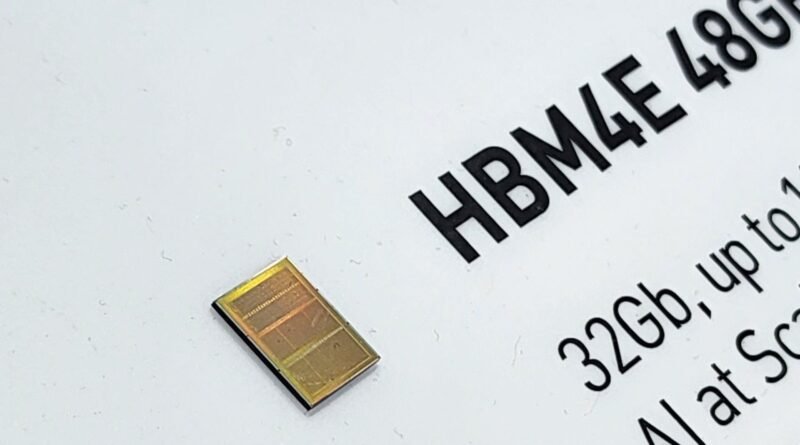 SK Hynix, 48 GB Kapasiteli HBM4E Belleğini Tanıttı