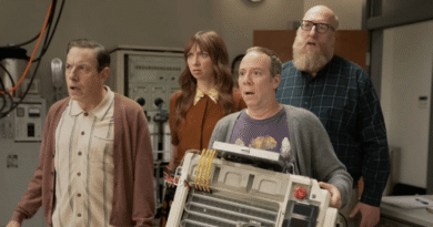 "Big Bang Teorisi" Evreni Yeniden Başlıyor: "Stuart Evreni Kurtaramıyor" Dizisinin Fragmanı Yayınlandı - Haberler