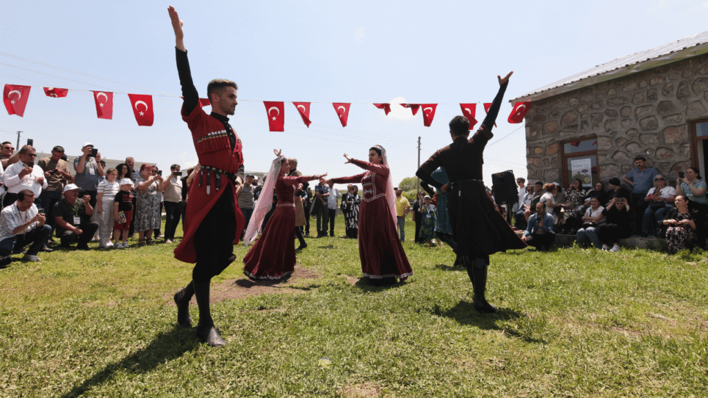 Kars'ta Sinema ve Lezzet Şöleni: Uluslararası Gastronomi Film Festivali Tamamlandı! - Haberler