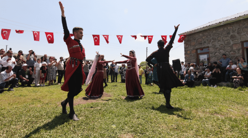Kars'ta Sinema ve Lezzet Şöleni: Uluslararası Gastronomi Film Festivali Tamamlandı! - Haberler