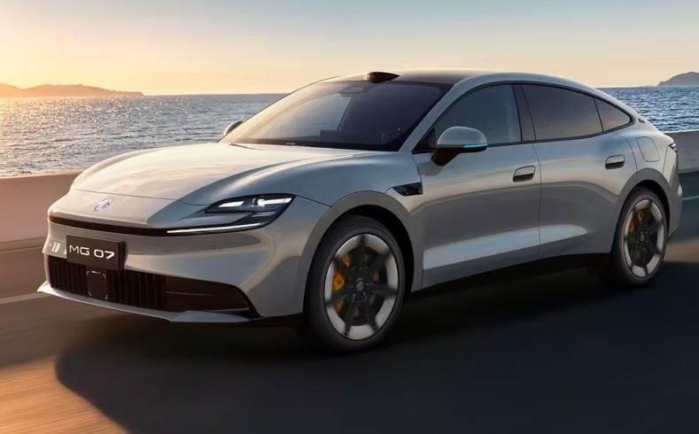 100 km'de 4 litre tüketen MG 07 PHEV satışa çıkıyor