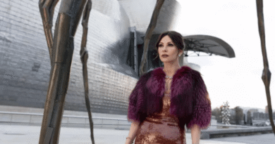 Catherine Zeta-Jones, "Kill Jackie" Dizisinde İntikam Arayışında
