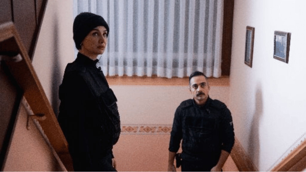 Netflix, "Mezarlık" Dizisinin 3. Sezon Fragmanını Yayınladı