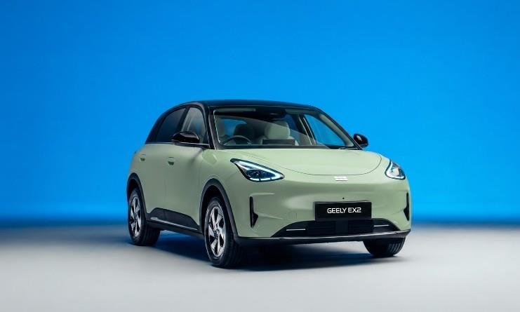 Çin'de elektrikli rekoru: İlk 10'da direnen tek benzinli kaldı