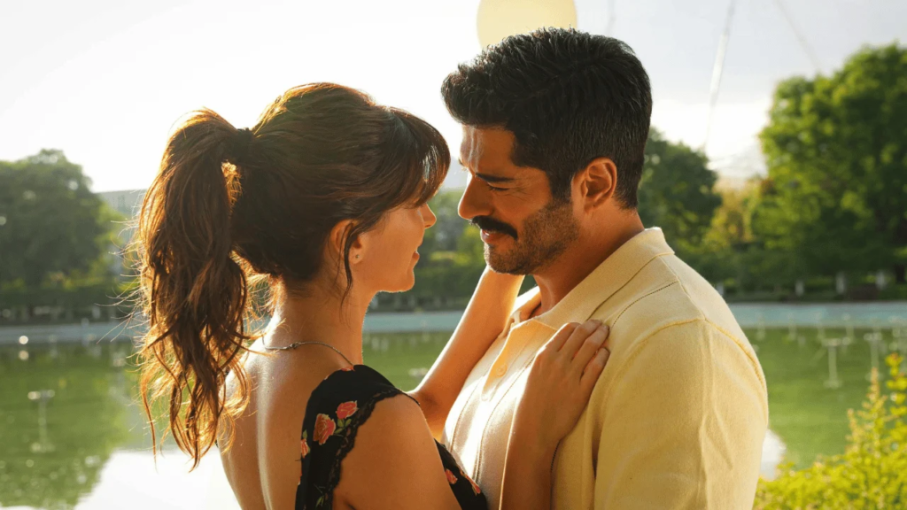 "Güneşin Doğduğu Yer"den İlk Fotoğraflar Geldi: Burak Özçivit ve Beyza Gümülcine Birlikte! - Haberler