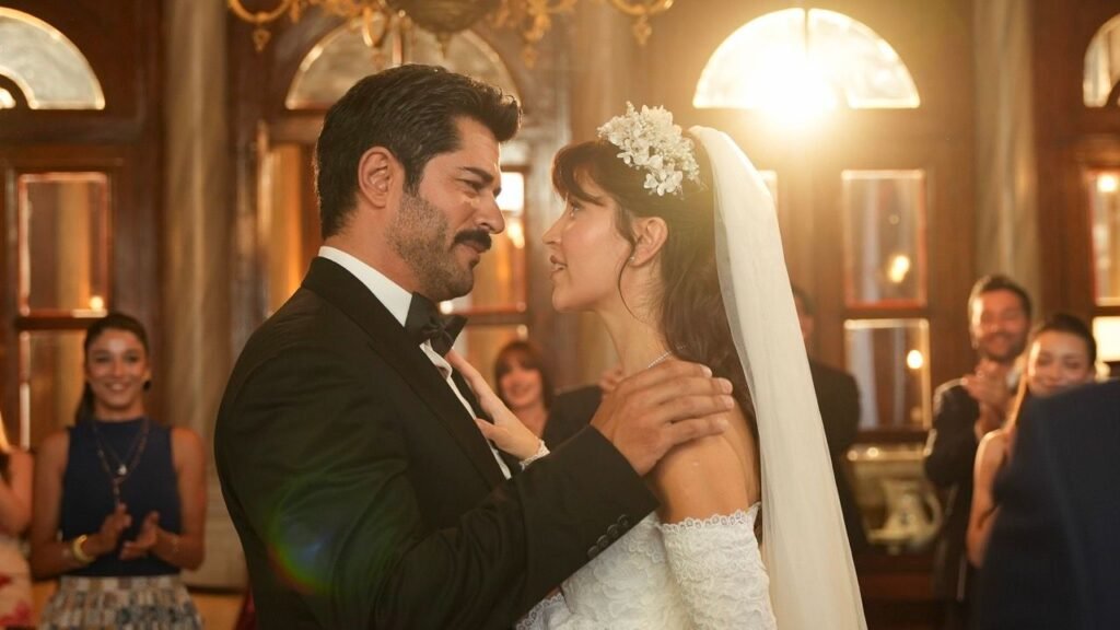Burak Özçivit'in Yeni Dizisi "Güneşin Doğduğu Yer" 17 Eylül'de ATV'de Yayınlanmaya Başlıyor! - Haberler