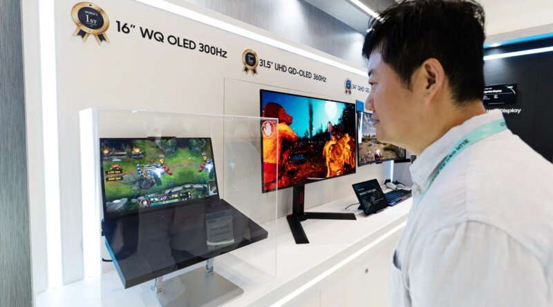 Samsung'un Yeni 16 İnç OLED Ekranı, Dizüstü Bilgisayarınızı Oyun Monitörü Gibi Hissettirecek!