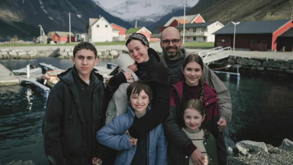 Cannes'da Altın Palmiye Ödülü Kazanan Cristian Mungiu'nun Eserine Ait "Fjord"dan İlk Fragman Yayınlandı - Haberler
